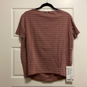 lululemon back in action T size 2, new with tags